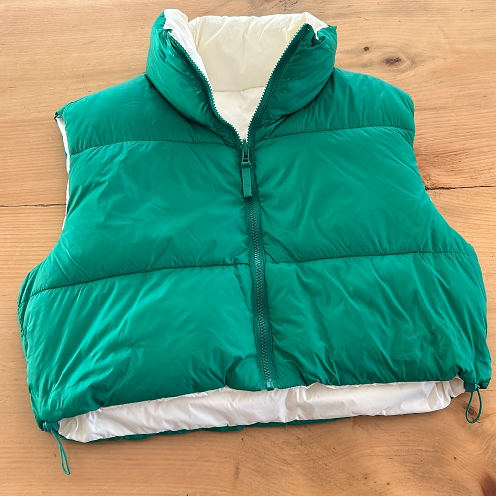 Women's Crop Puffer reversible Vest